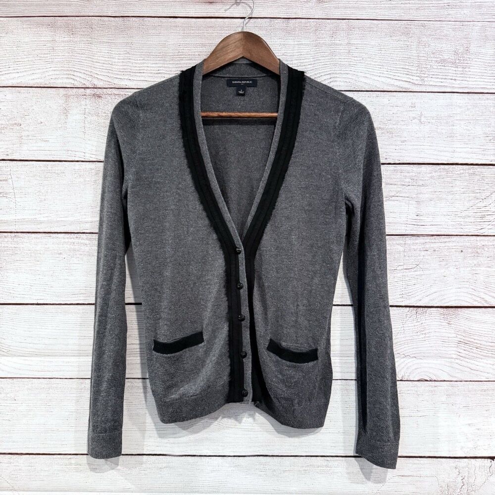 Banana Republic Gray Cardigan Sweater Size Small V-Neck Button Front Black Trim
